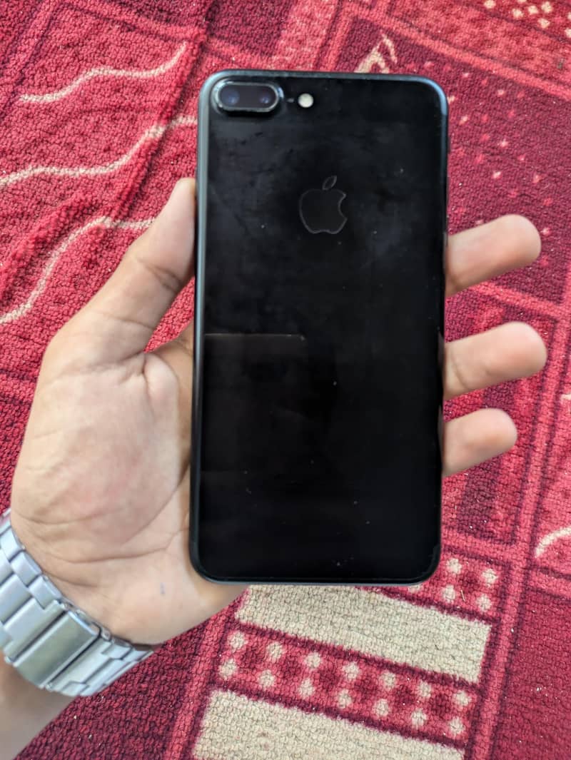 Apple iPhone 7 Plus 1