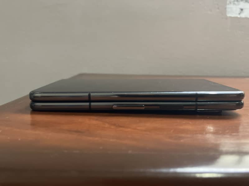 Google Pixel Fold 1