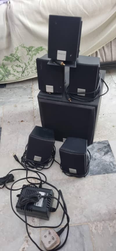 Creative Inspire 5.1 speakers x 5 with subwoofer