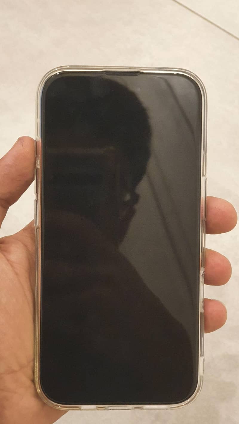 Apple iPhone 16 6
