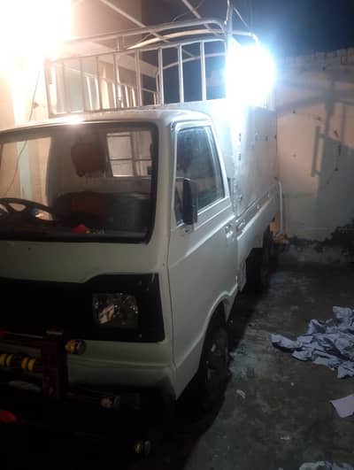 guldastown Lahore Mai van truck  6lack Mai dastiab hai
