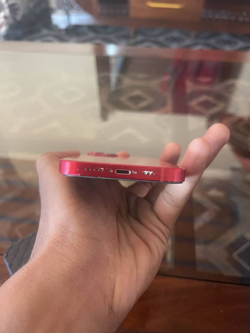 Apple iPhone 13 1