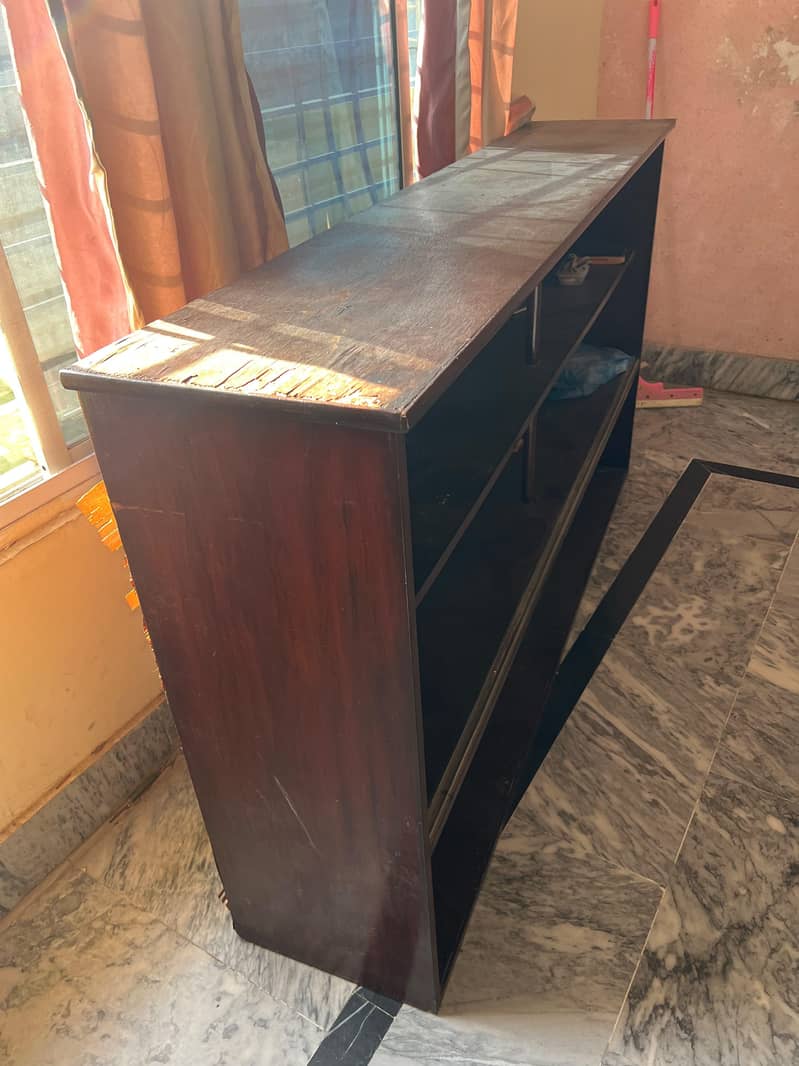Study Table & Showcase 4