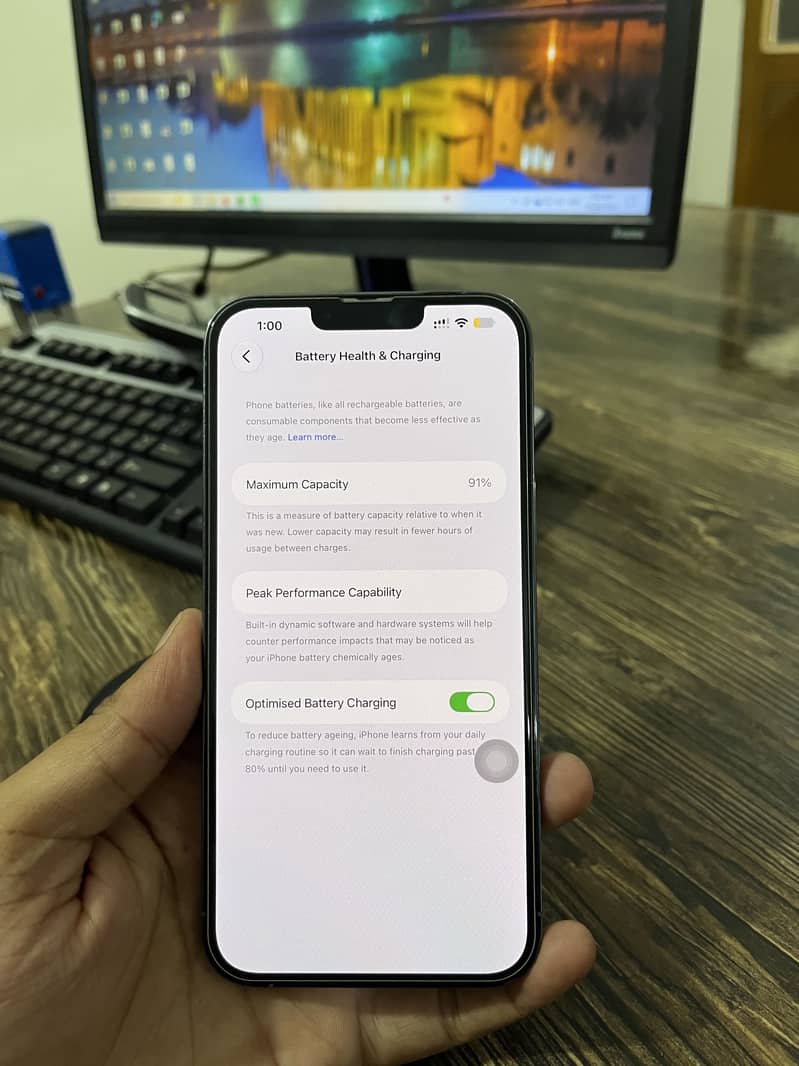 Apple iPhone 13 Pro Max 4