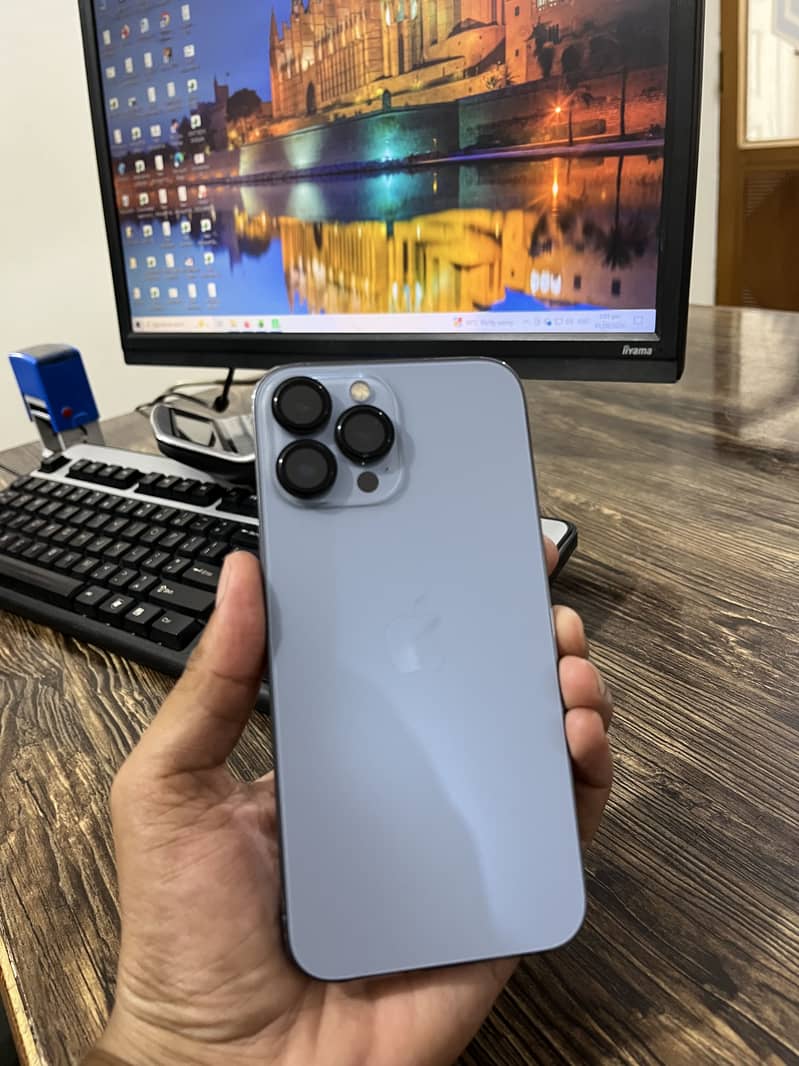 Apple iPhone 13 Pro Max 5