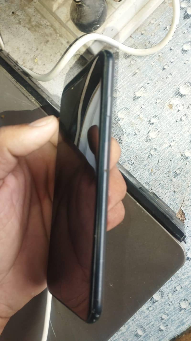Apple iPhone 7 2
