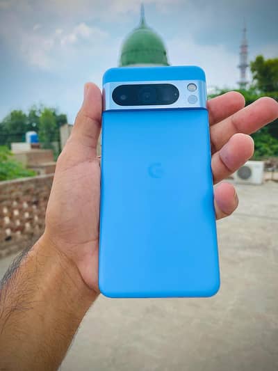 Google Pixel 8 Pro
