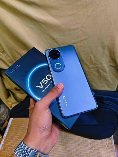 Vivo V50 Full Box 5g 12gb 256gb 10 by 10 Official PTA Approved