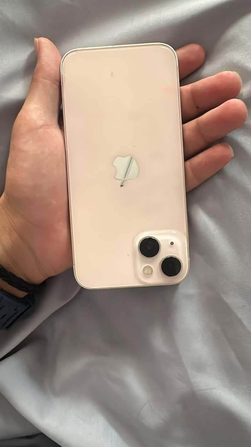 Apple iPhone 13 3