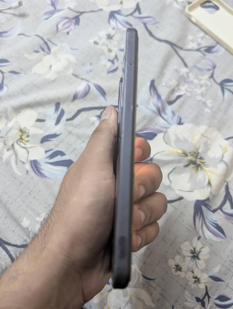 OPPO A60 1