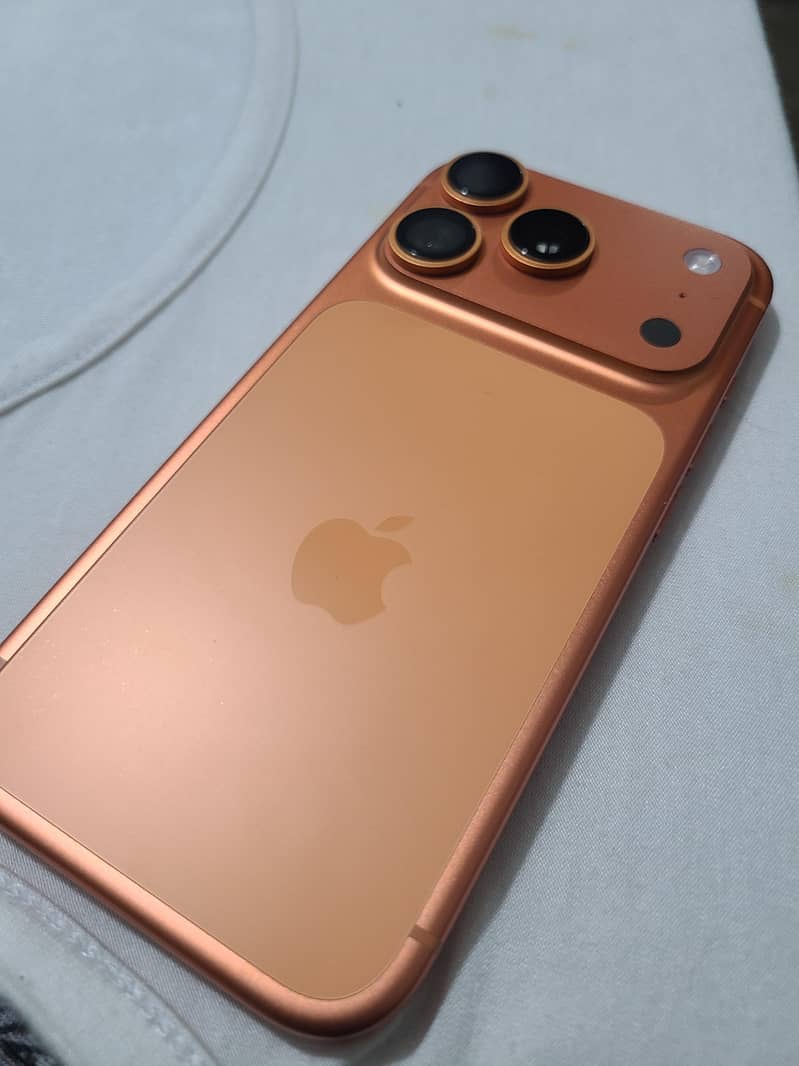 Apple iPhone 17 Pro 0