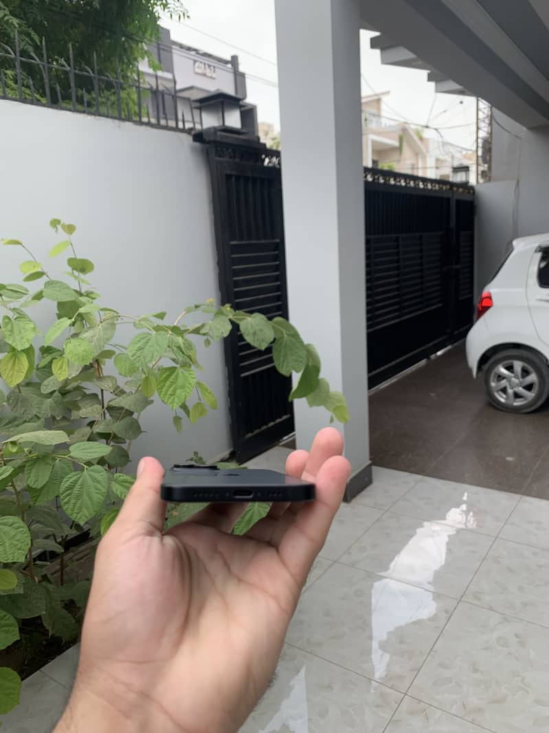 Apple iPhone 15 2