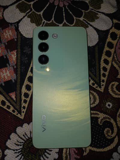 Vivo Y100
