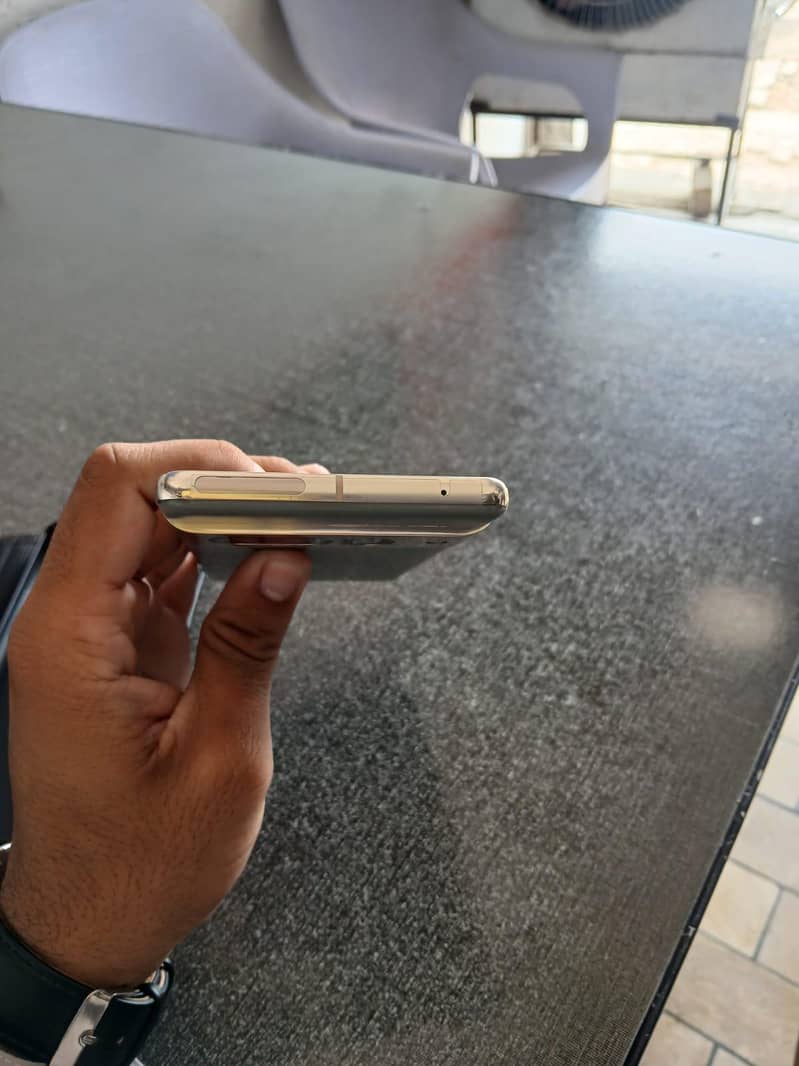 Google Pixel 7 Pro 4