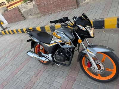 Cb 150 good look 10/9.5 condiction