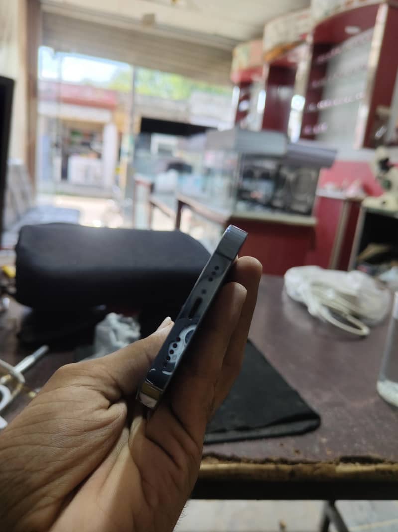 Apple iPhone 13 Pro 5