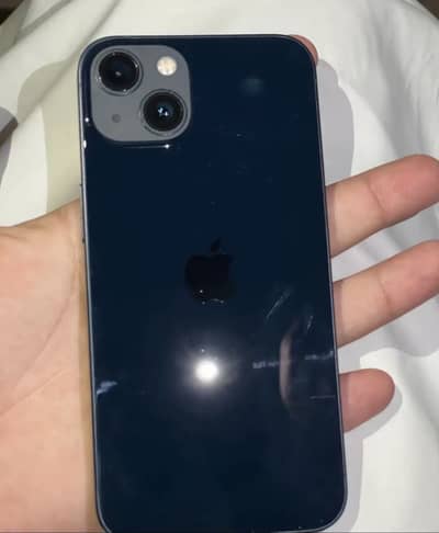 Apple iPhone 13
