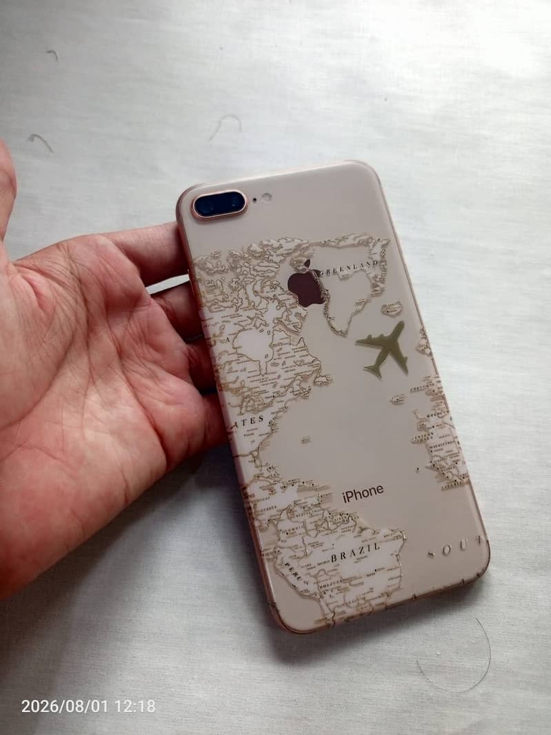 Apple iPhone 8 Plus 1