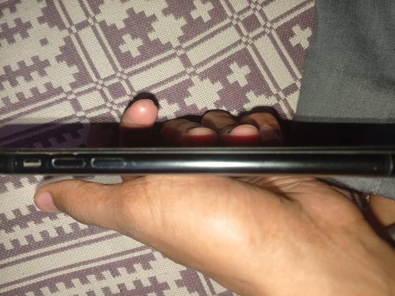 IPHONE XR 3