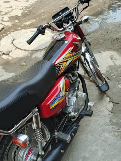 Honda CG 125 All oky total jenuine condition 10/10 note a single issue