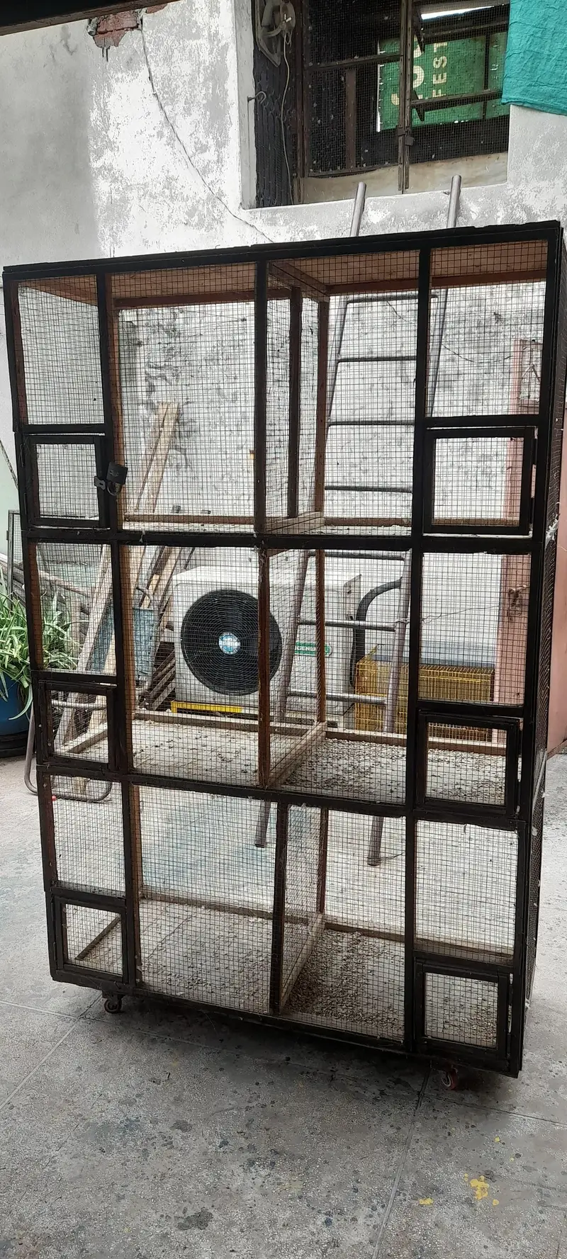 Wood cage — photo 4