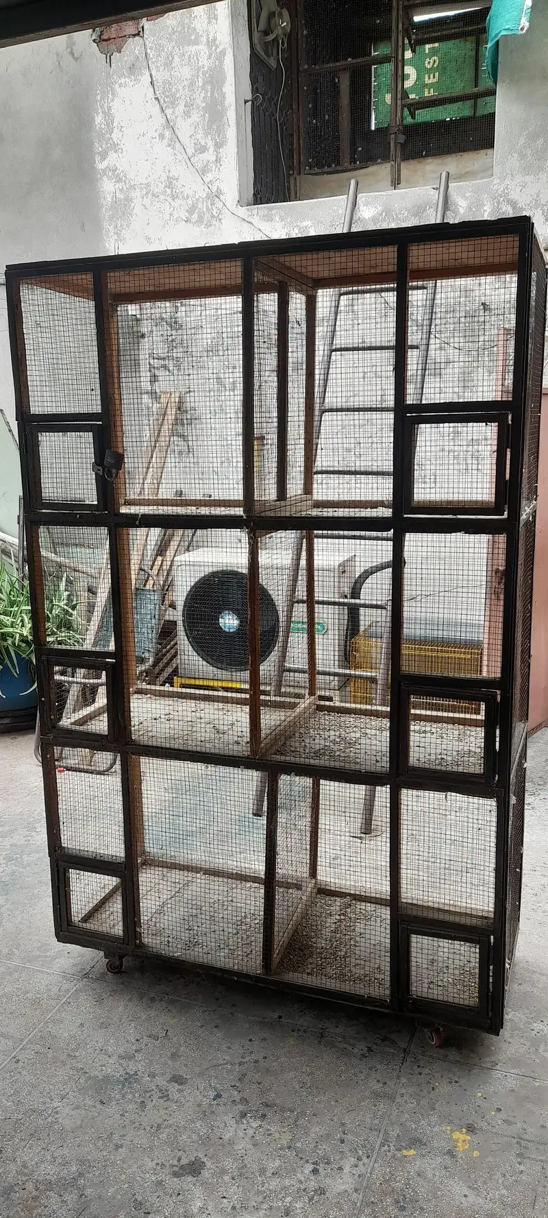Wood cage — photo 5