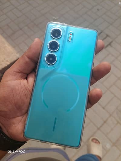 Tecno CAMON 40