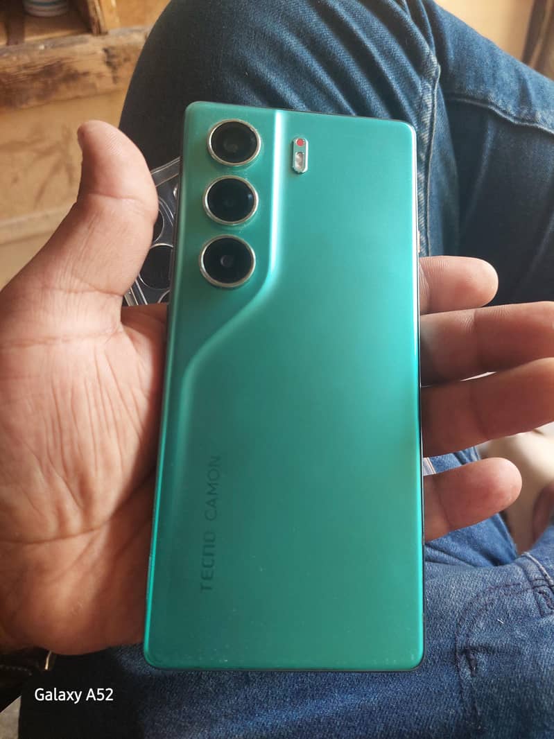 Tecno CAMON 40 2
