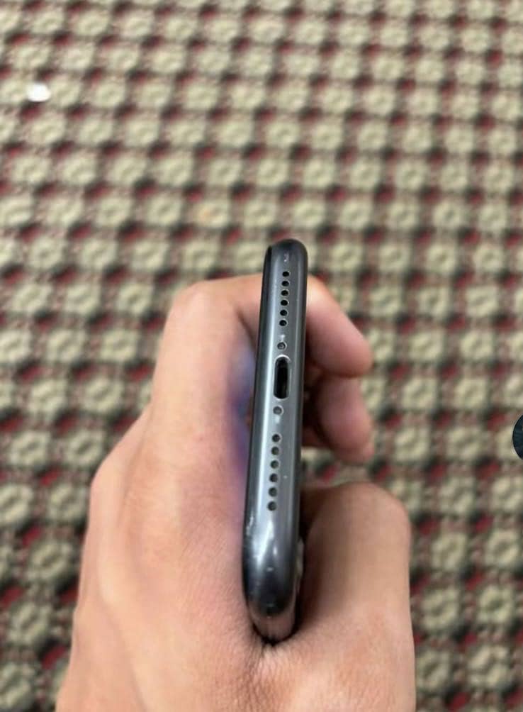 Apple iPhone 11 2