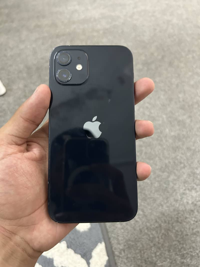 Apple iPhone 12 3