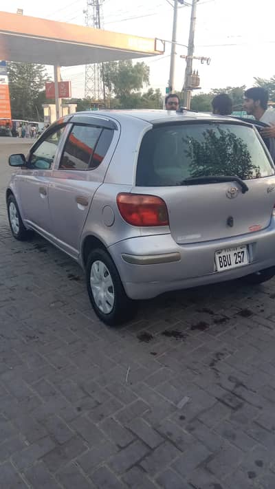 Toyota Vitz 2003