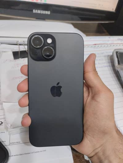 Apple iPhone 15