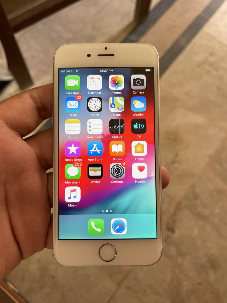 Apple iPhone 6 0