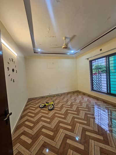 Upper portion of available for rent in Islamabad markez