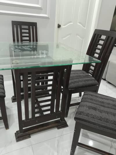 dining table 4 persons