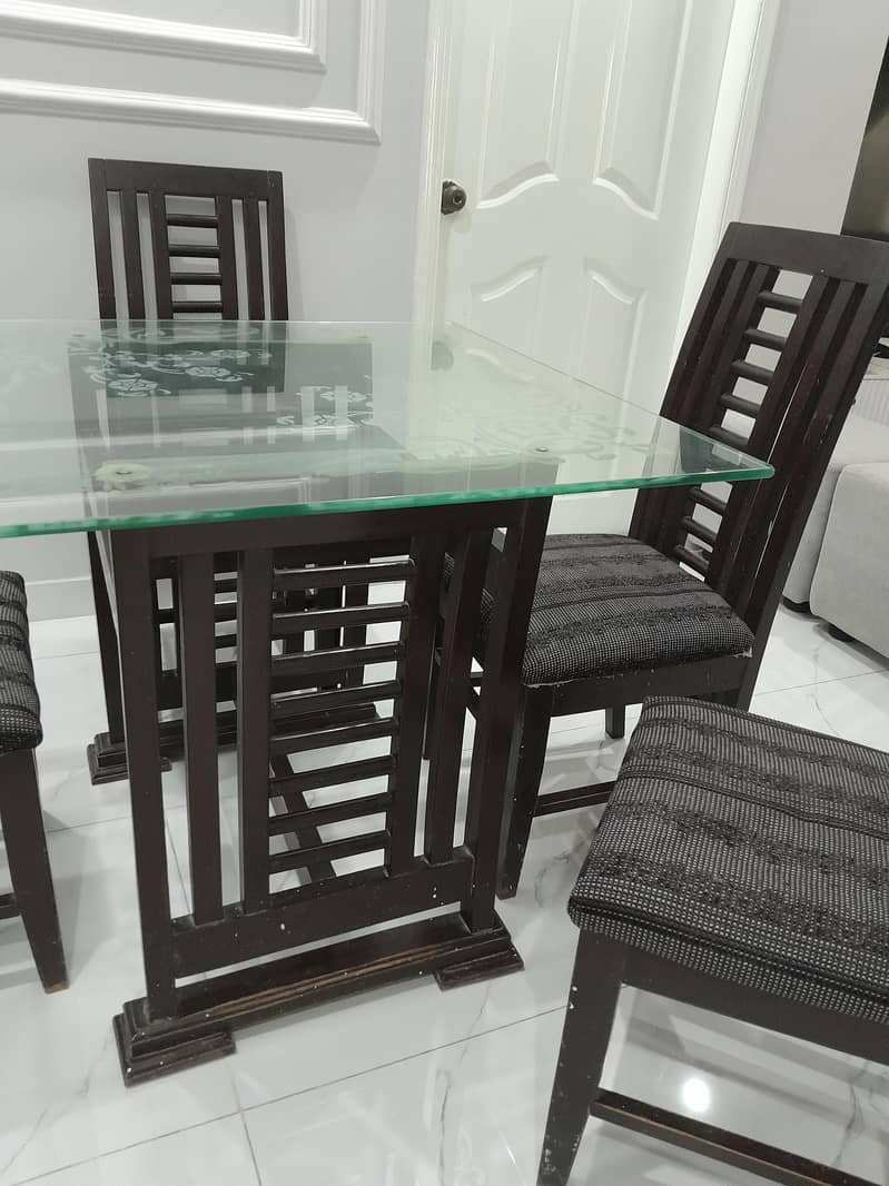dining table 4 persons 0