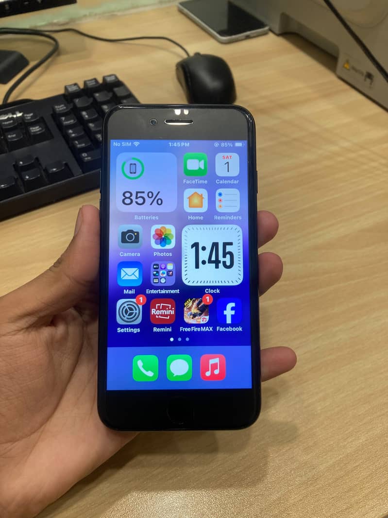 Apple iPhone SE 4