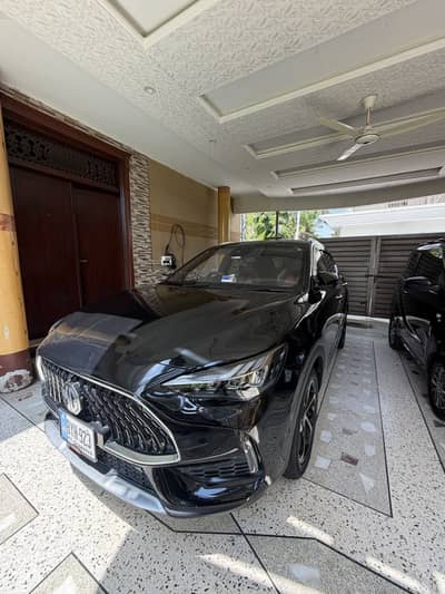 MG HS PHEV 2025