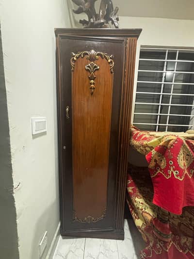 wardrobe of shisham wood