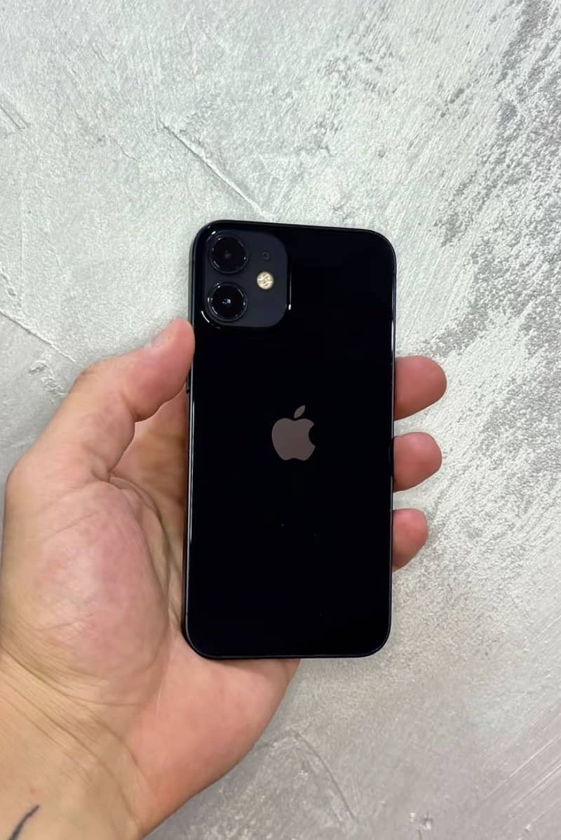 Apple iPhone 12 2