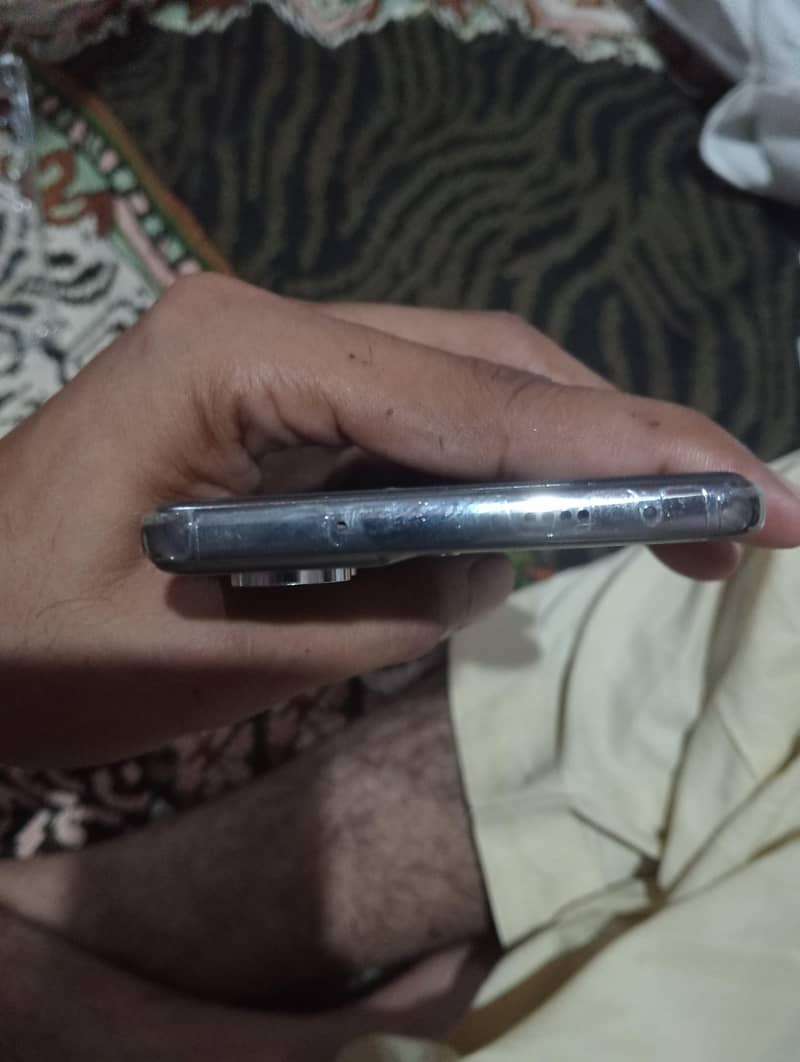 Tecno CAMON 40 Pro 5