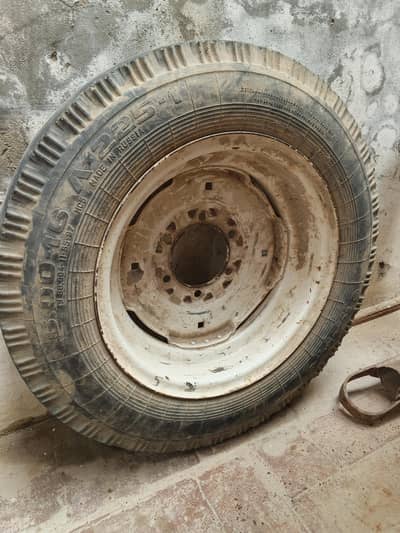 Tractor front wheel with alloy rim