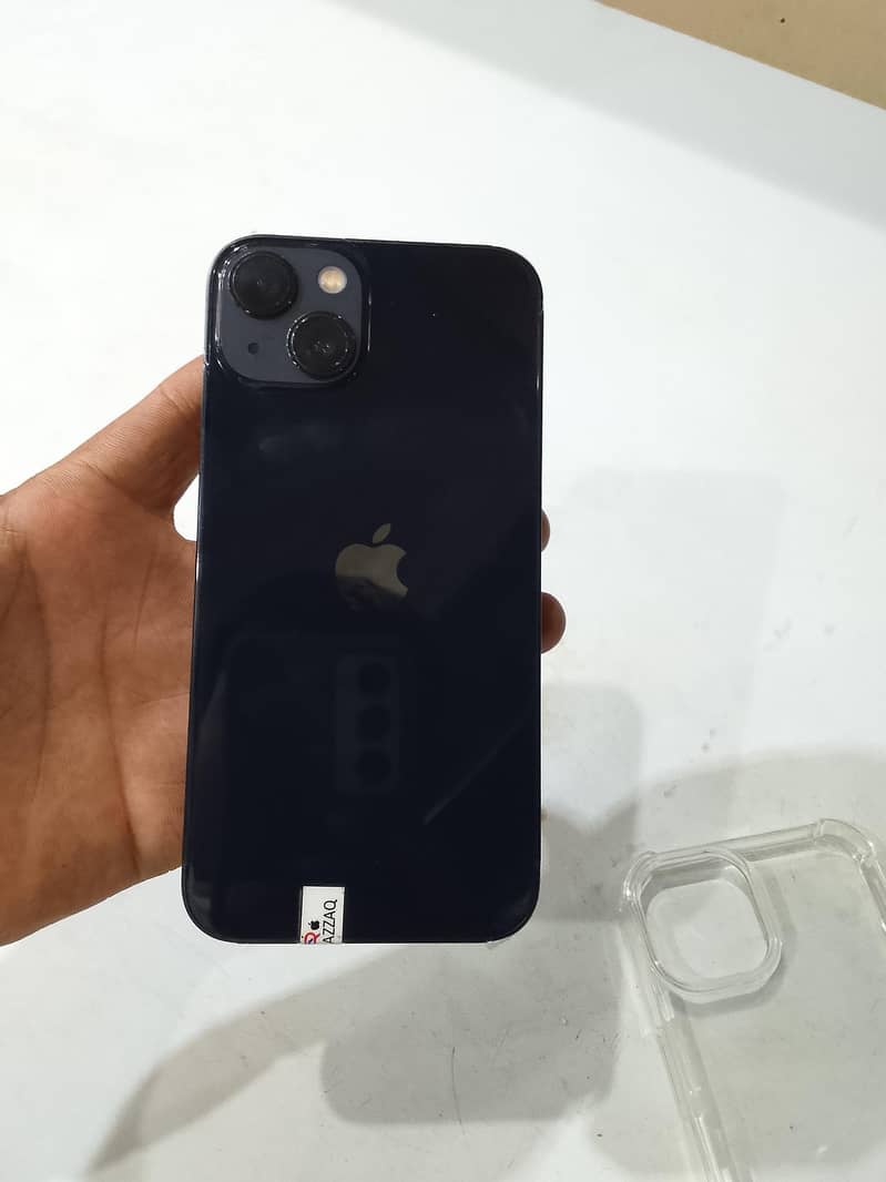 Apple iPhone 13 6