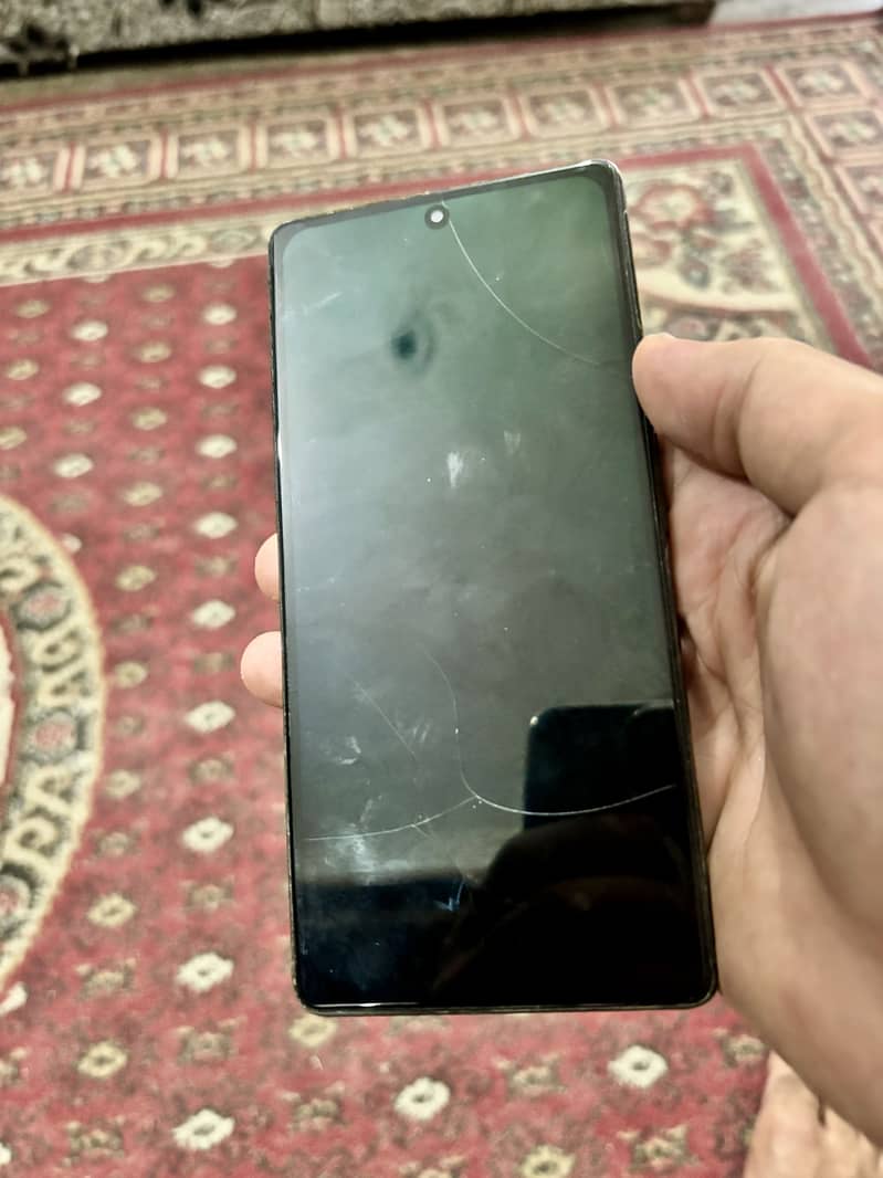 Google Pixel 6 4
