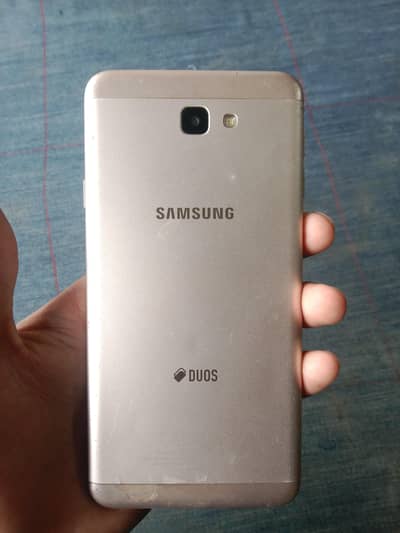 Samsung Mobile J7.3 gb32