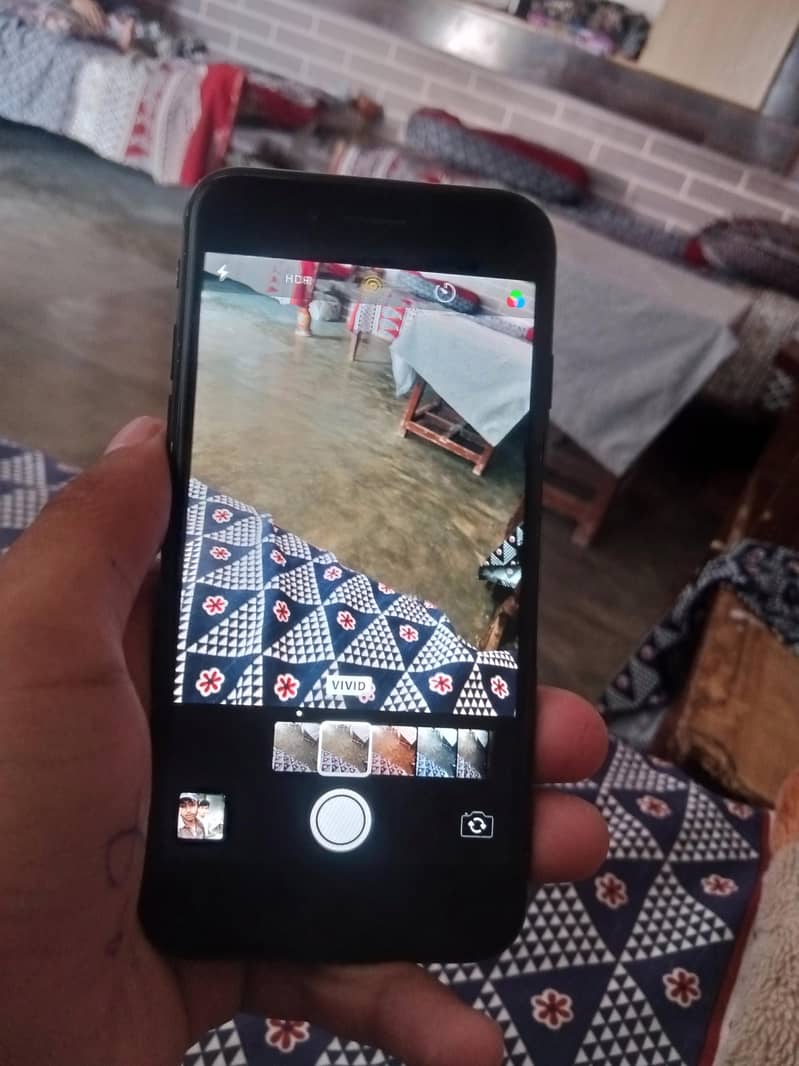 Apple iPhone 7 1
