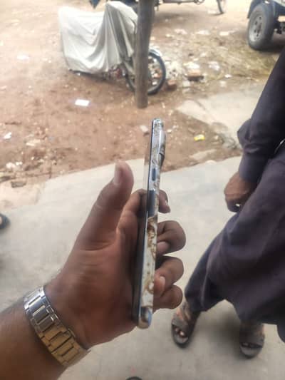 Google Pixel 8 Pro. . . 03019146006