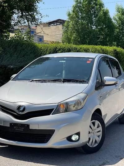 Toyota Vitz 2013
