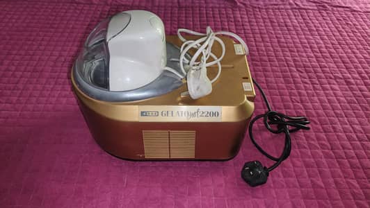 Electric ice cream maker machine