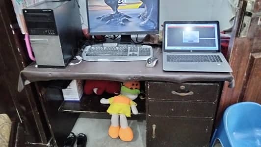 Computer Table